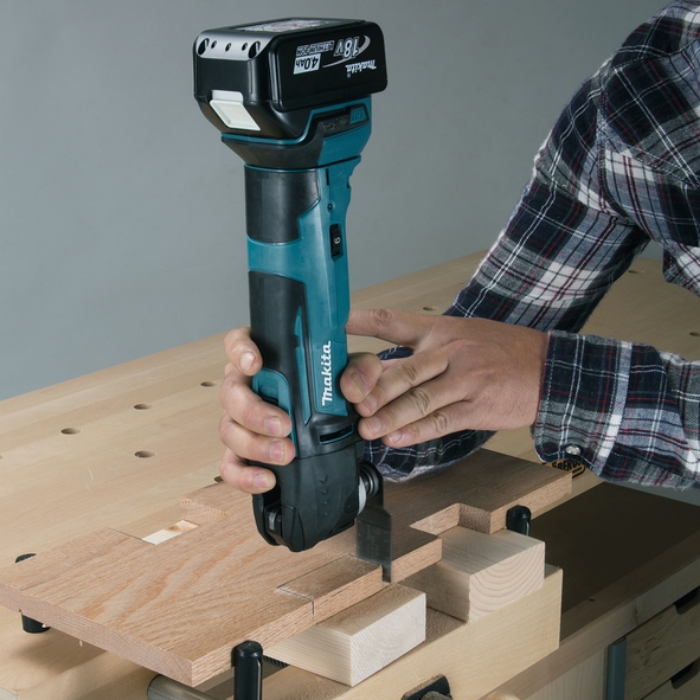 MAKITA MULTIKUTTER DTM51 18V SOLO