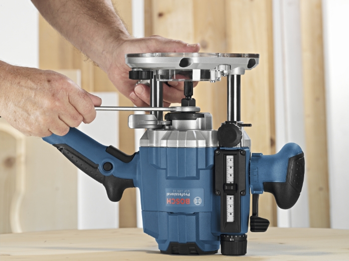 BOSCH OVERFRES GOF 1250 CE
