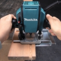 MAKITA OVERFRES RP0900 900W 8MM