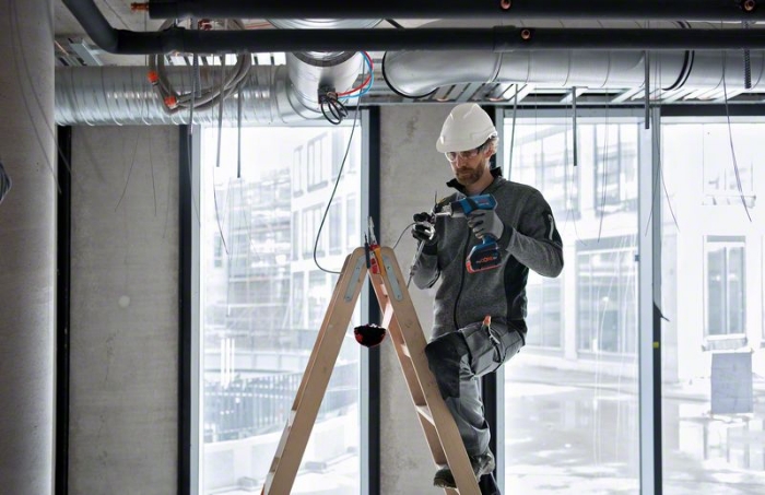 BOSCH VARMLUFTSPISTOL GHG 18V-50 SOLO L-BOXX