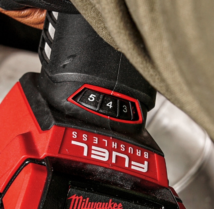 MILWAUKEE VINKELSLIPER FSAGV125XB-0X