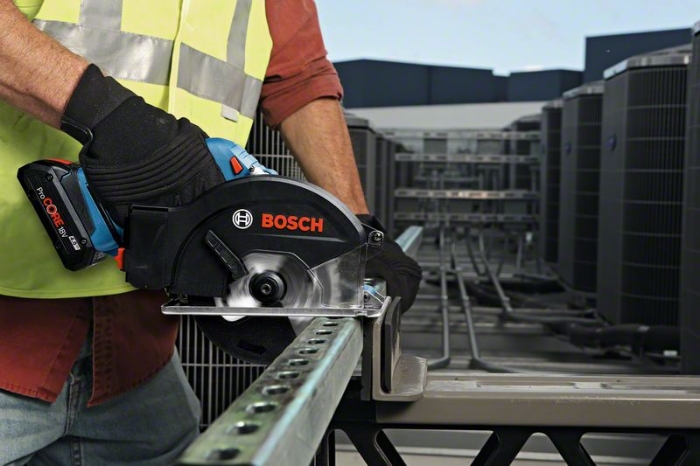 BOSCH METALLSIRKELSAG GKM 18V-50 SOLO L-BOXX