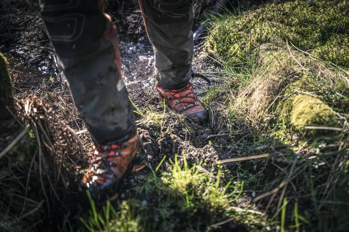 HUSQVARNA VERNESTØVEL LÆR TECHNICAL 24