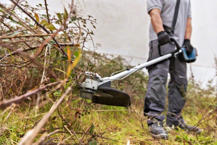 BOSCH TRIMMER GFR 18V-23 23CM SOLO