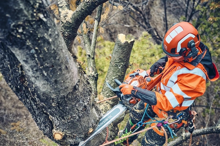 HUSQVARNA MOTORSAG 560 XPG 15" MARK II 