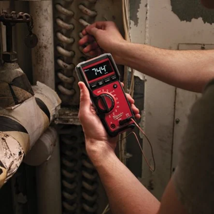 MILWAUKEE DIGITALT MULTIMETER 2217-40