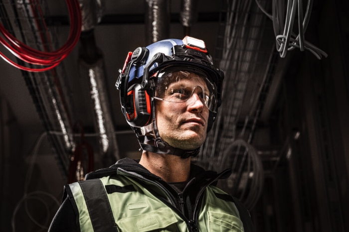 MILWAUKEE VERNEHJELM BOLT200 VENTILERT