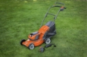 HUSQVARNA GRESSKLIPPER LC 137I 1X4,0AH/LADER