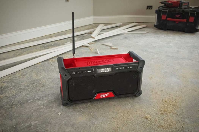MILWAUKEE M18 ARBEIDSRADIO DAB+
