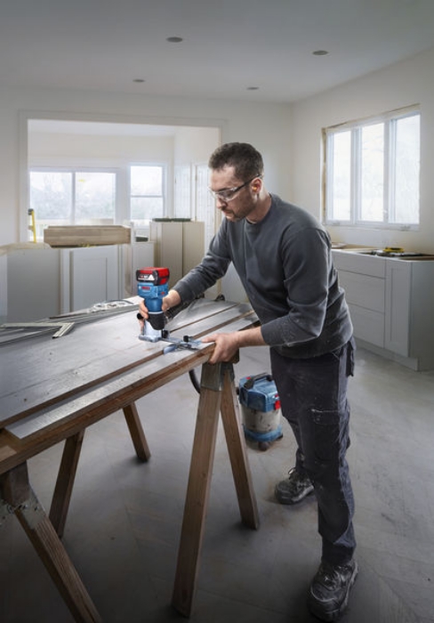 Bosch kantfreser GLF 18V-8