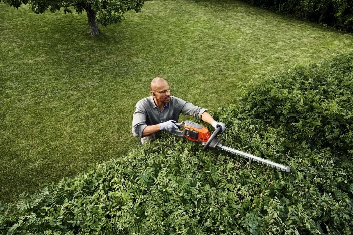 Husqvarna Hekksaks 215IHD45 M/B70+C80
