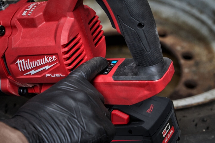 ilwaukee Muttertrekker  M18 ONEFHIWF1D-121C