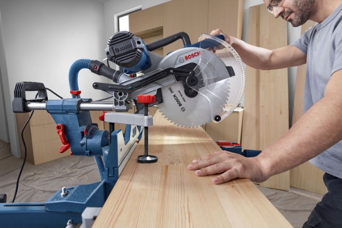 Bosch Kapp- og Gjærsag GCM 340-305 D