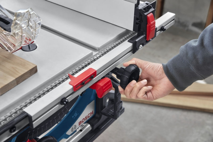 Bosch Bordsag GTS 18V-70 Solo
