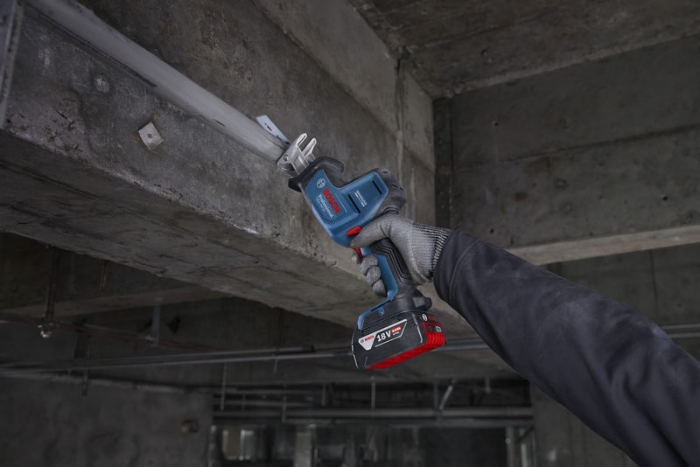 Bosch Bajonettsag GSA 18V-24 Solo L-BOXX