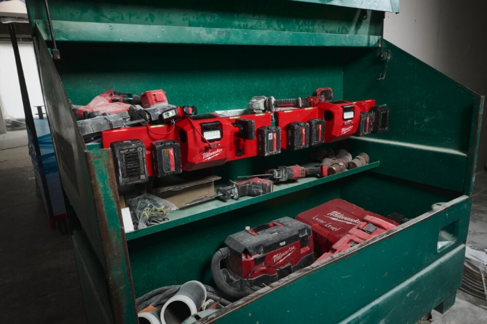 Milwaukeee Multilader M12-18 GBC4