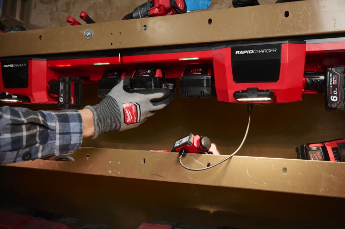 Milwaukeee Multilader M12-18 GBC4